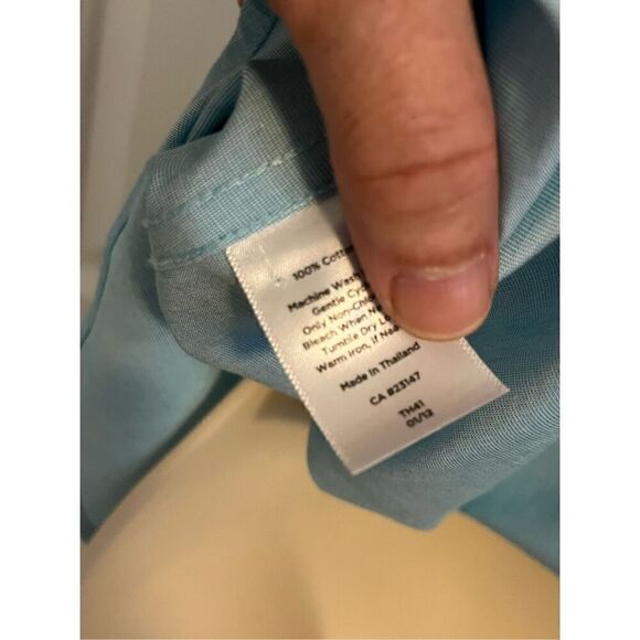 Talbots Gorgeous Cotton High Neck Sleeveless Blouse. Light Blue. Size 6 - Picture 5 of 6